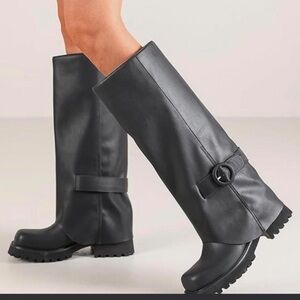 Chic Black Platform Knee-High Boots